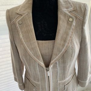 Beautiful cropped suit jacket